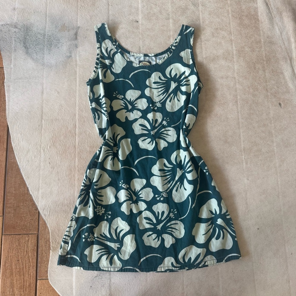 Sold  Sleeveless Dress Small Women Hawaiian Flowers Blue Teal Tommy Bahama